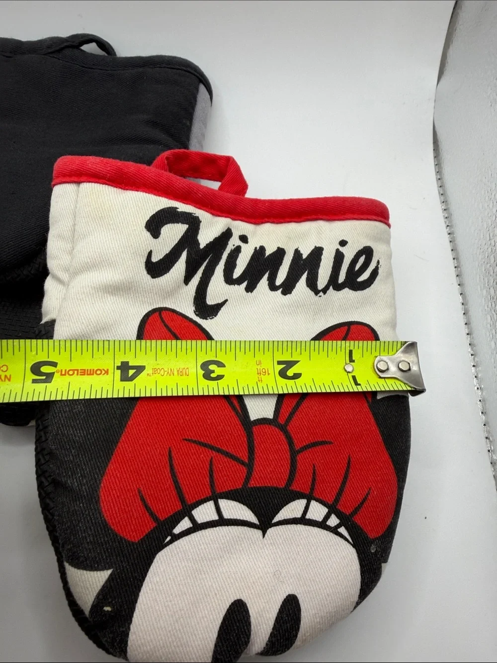 Disney Mickey & Minnie Oven Mitt Set - Red, Black, Gray, White